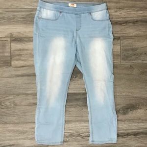 Light jegging capris